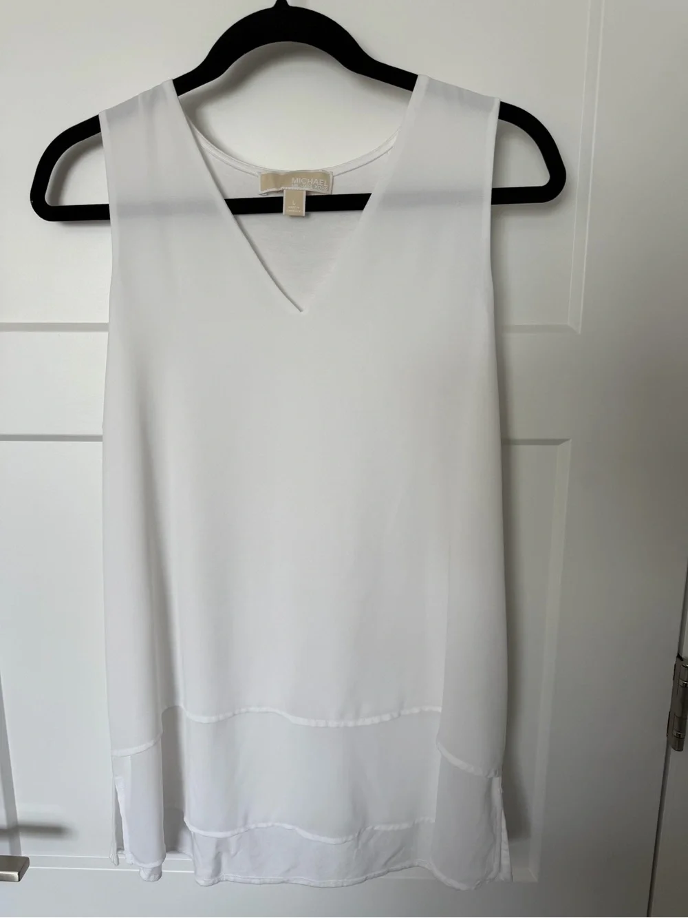 Michael Kors White V-Neck Sleeveless Camisole Top